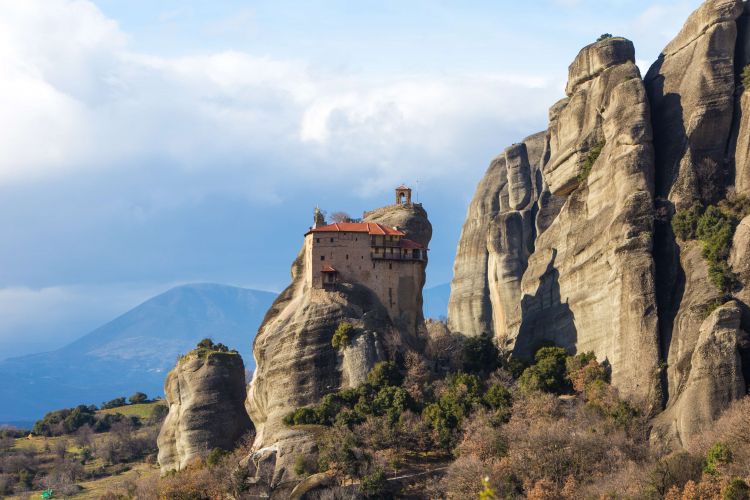 Greece: Metéora in the skies